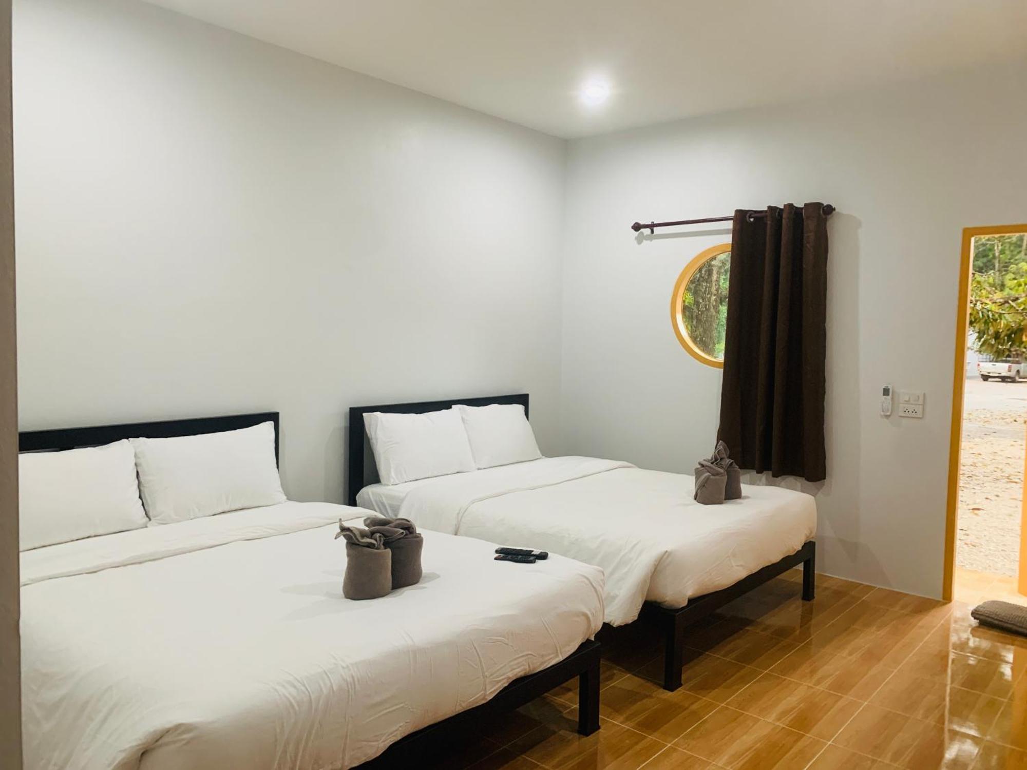 Suanvadee Resort สวนวดี รีสอร์ท Don Sak Exterior photo